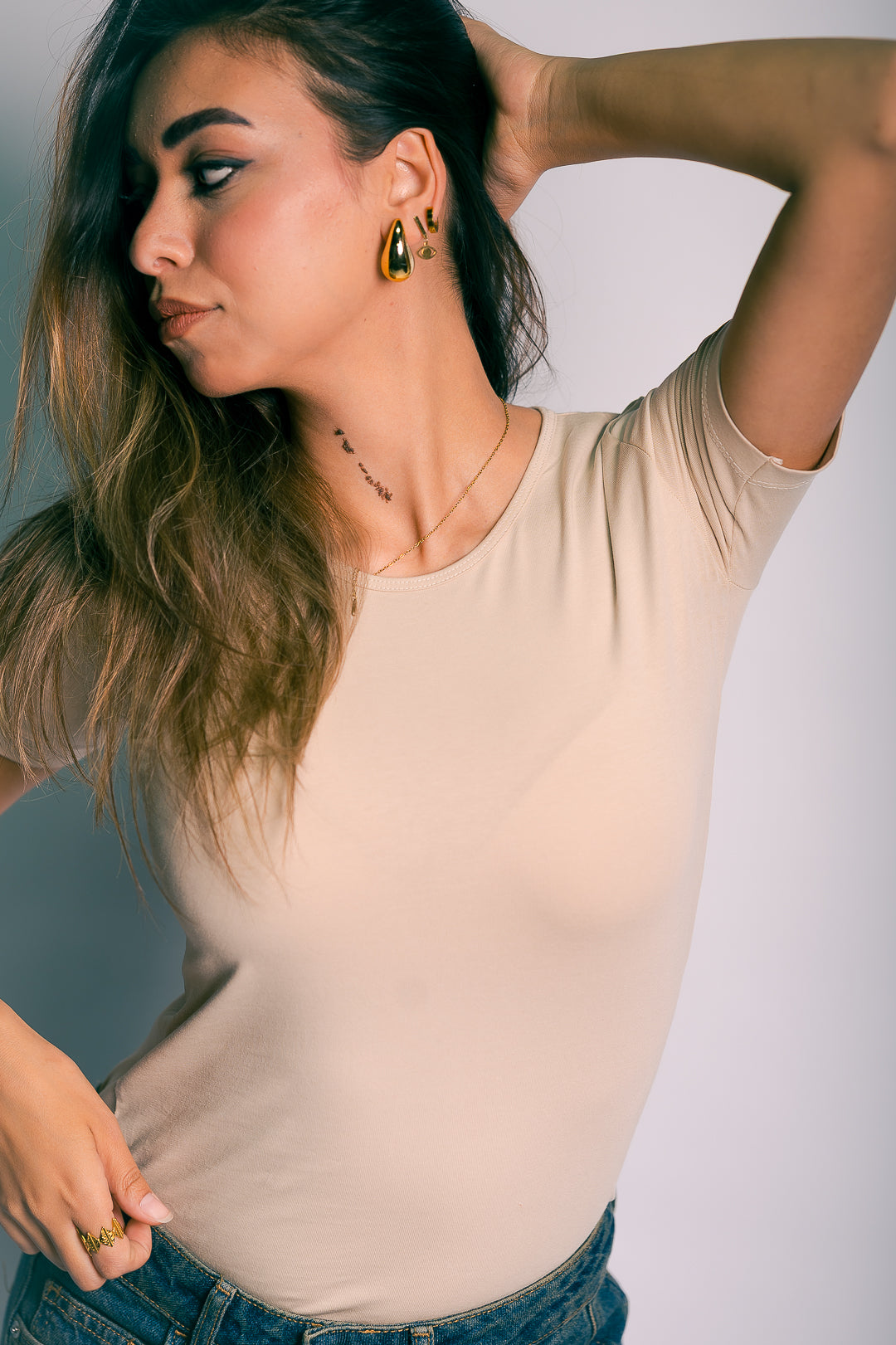 ROUND NECK SHORT SLEEVE