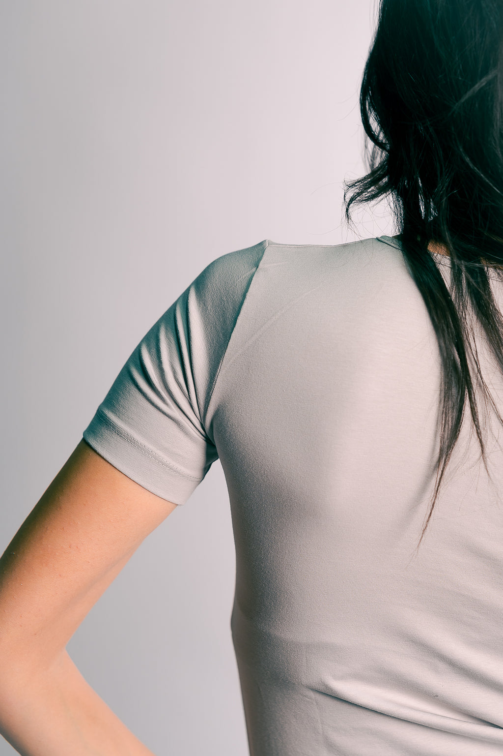 ROUND NECK SHORT SLEEVE