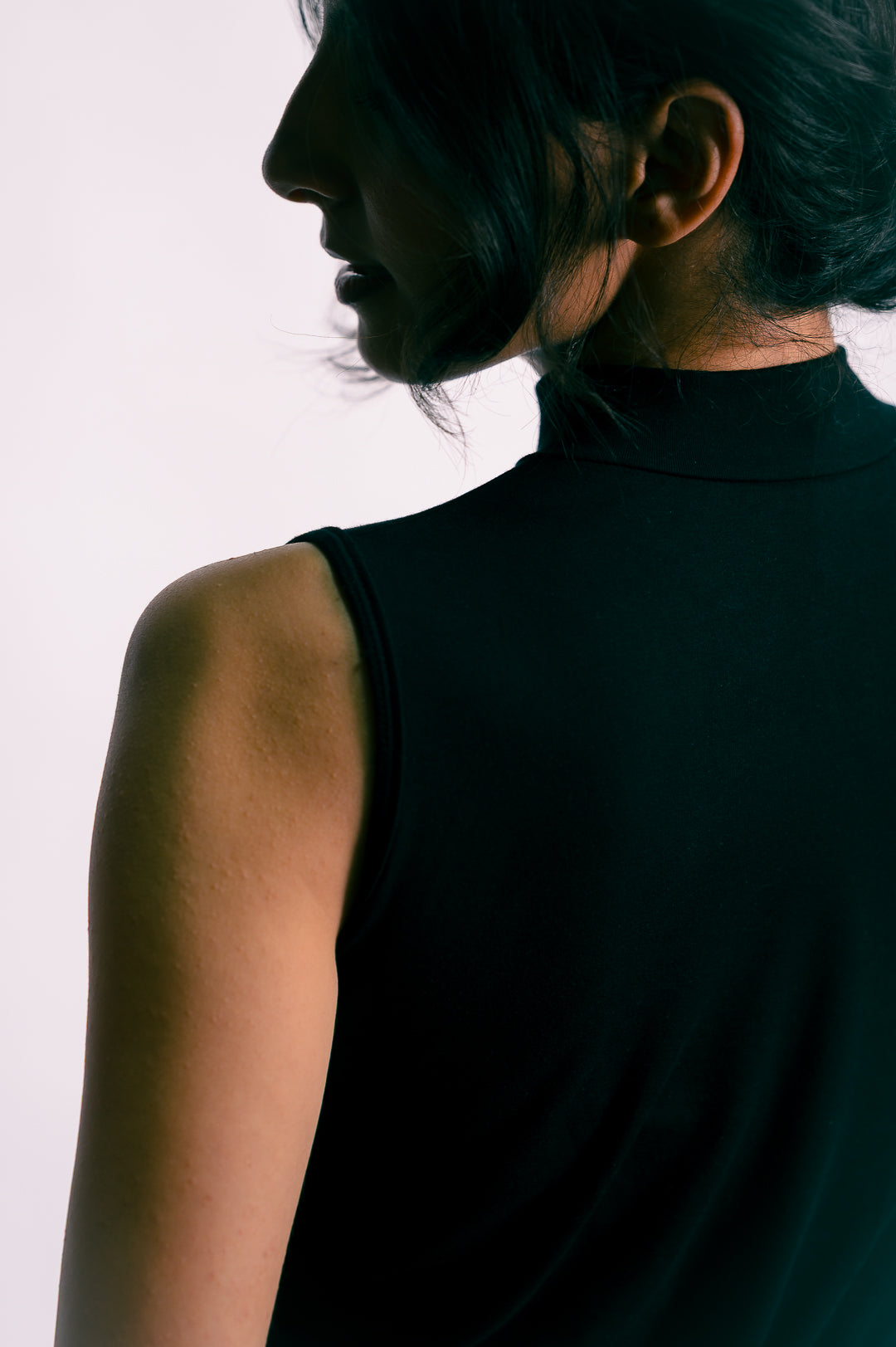 MOCK NECK TANK TOP