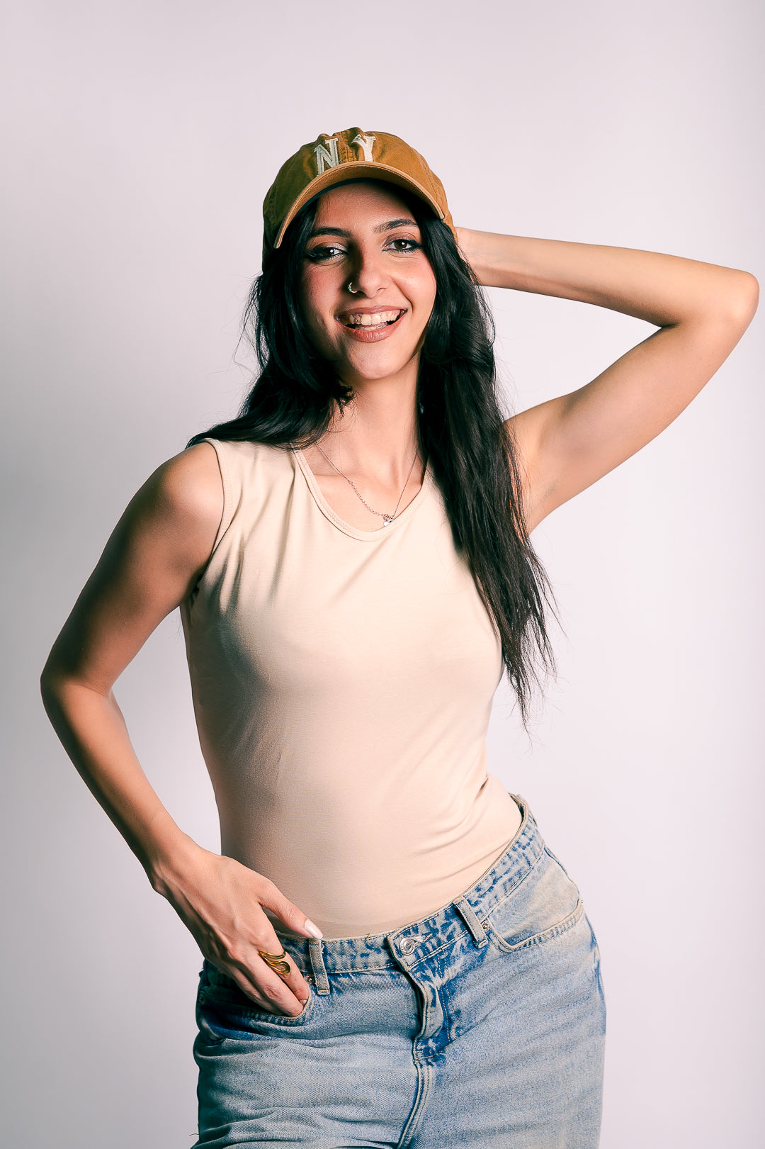 ROUND NECK TANK TOP