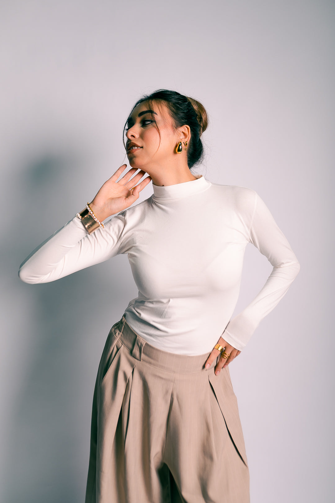 mock necklong sleeve